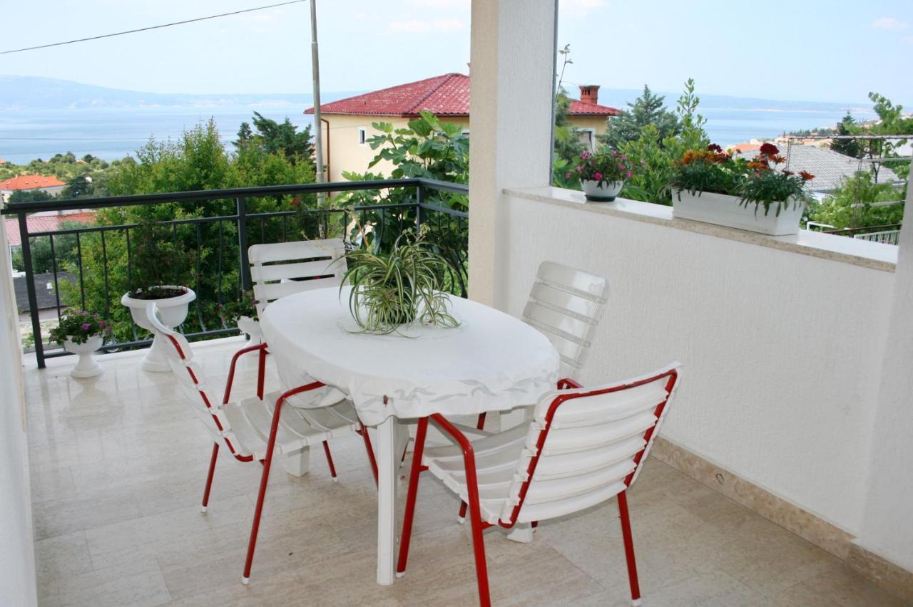 Apartments With A Parking Space Novi Vinodolski - 5593 Exterior photo